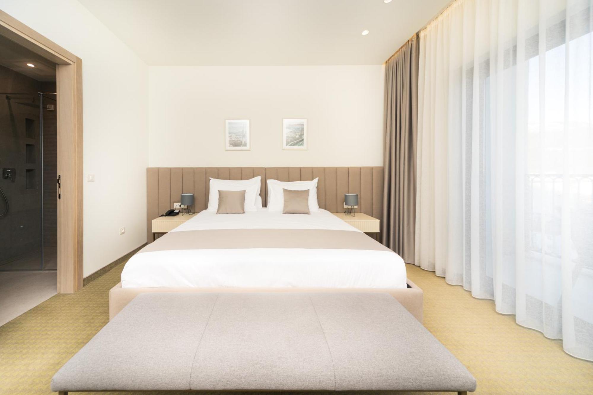 Hotel Pima 4*